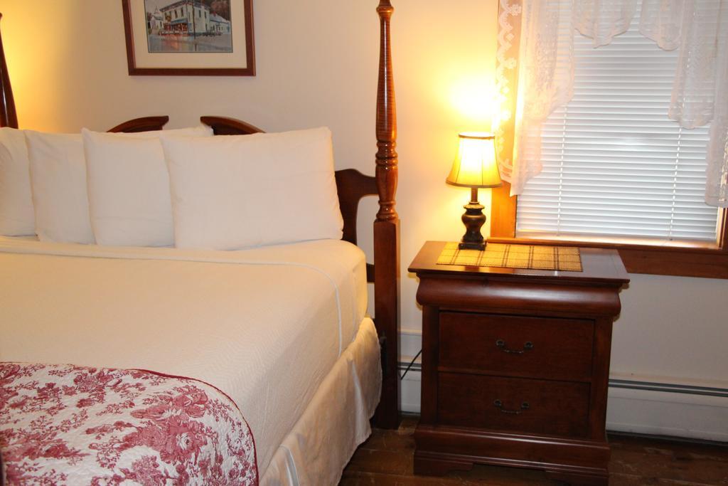 The Vermont Inn Mendon Εξωτερικό φωτογραφία